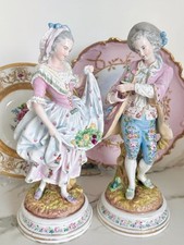 Couple grandes figurines d'occasion  Charvieu-Chavagneux