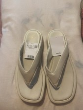 Ladies toe post for sale  PONTYPOOL