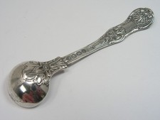 Antique queens rosette for sale  MACCLESFIELD