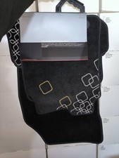 Używany, ORYGINALNE Dywaniki  Welurowe Audi A1 RL   Kompłet 4 szt. 8X2061270D na sprzedaż  PL