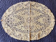 Antique oval lace d'occasion  Expédié en Belgium