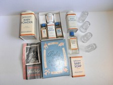 Usado, Lote de latas de sabonete óleo vintage Johnsons bebê pó conjunto de presente frascos e muito mais todos cheios comprar usado  Enviando para Brazil