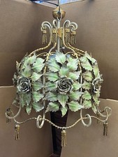 Candelabro estilo italiano vintage rosa rosas e borlas metal prensado GRANDE comprar usado Candelabro estilo italiano vintage rosa rosas e borlas metal prensado GRANDE comprar usado  Enviando para Brazil