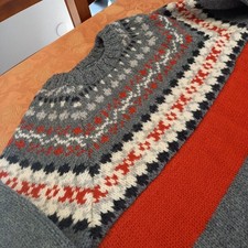 Maglione fatto mano usato  Settimo Torinese