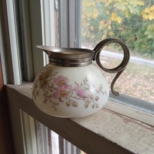 1890s C.F.MONROE WAVE CREST OPALA ARTE CREME DE VIDRO COM CABO DE TORÇÃO DE CORDA DE LATÃO comprar usado 1890s C.F.MONROE WAVE CREST OPALA ARTE CREME DE VIDRO COM CABO DE TORÇÃO DE CORDA DE LATÃO comprar usado  Enviando para Brazil