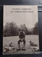 RARO VINTAGE George Harrison Songbook All Things Must Pass com pôster de retirada muito bom estado comprar usado RARO VINTAGE George Harrison Songbook All Things Must Pass com pôster de retirada muito bom estado comprar usado  Enviando para Brazil