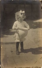 Foto mädchen nachttopf gebraucht kaufen  Berlin