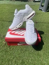 Nike blanche 44 d'occasion  Gonesse