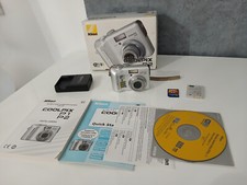 Nikon fotocamera digitale usato  Valenzano