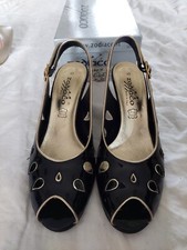 zodiaco shoes for sale  WELLINGTON