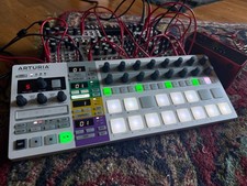 Modular synth studio d'occasion  Expédié en Belgium