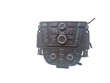 Pannello comandi autoradio usato  Italia