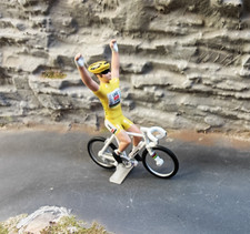 Cycliste maillot jaune d'occasion  Harnes
