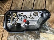 Usado, Caixa de carburador Vespa px 200 airbox e bomba de óleo nova genuína Piaggio 2492365 comprar usado  Enviando para Brazil