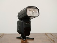 Flash speedlite neewer usato  Vimodrone