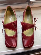 Tiggers rote pumps gebraucht kaufen  Menslage