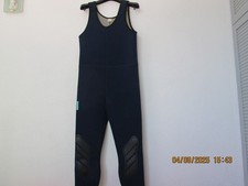 Salopette sports nautiques d'occasion  Trèbes