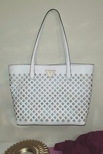 Guess borsa bianca usato Guess borsa bianca usato  Campomarino