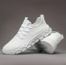 Chaussures sport baskets d'occasion  Téteghem