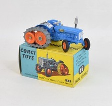 Corgi toys fordson d'occasion  Expédié en Belgium