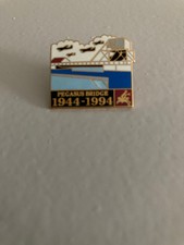 Pin .pins..guerre..debarquemen d'occasion  Limoges-