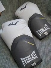 Everlast boxing gloves for sale  THETFORD