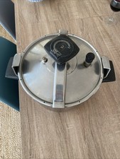 Ancienne cocotte minute d'occasion  Nantes-