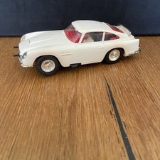 Aston martin db4 d'occasion  Nérac