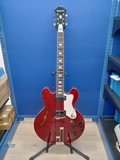 Epiphone riviera usato  Spedire a Italy