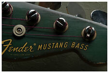 1968 Fender Mustang V2 pôster arte impressão por pôster Heaven 11x17 edição limitada comprar usado 1968 Fender Mustang V2 pôster arte impressão por pôster Heaven 11x17 edição limitada comprar usado  Enviando para Brazil