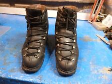 Chaussures haute montagne d'occasion  Arette