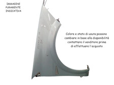 Parafango anteriore destro usato  Italia