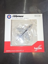 Herpa 1:200 Panavia Tornado GR.4 Royal Air Force 'Tornado Farewell' comprar usado Herpa 1:200 Panavia Tornado GR.4 Royal Air Force 'Tornado Farewell' comprar usado  Enviando para Brazil