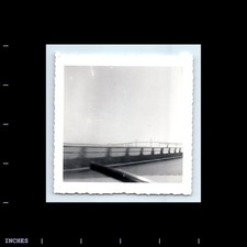 Foto quadrada vintage PONTE ABSTRATA E CORRIMÃO SOBRE A BAÍA, usado comprar usado  Enviando para Brazil