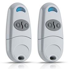 2pcs remote control d'occasion  Expédié en Belgium