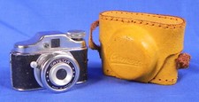 Mini câmera espiã vintage "Crystar" + carretéis de filme e estojo de couro, Japão anos 1950-60 comprar usado  Enviando para Brazil