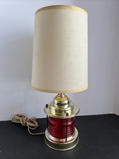 Abajur de mesa marítimo, antigo, raro, vidro vermelho, interruptor de 3 vias comprar usado Abajur de mesa marítimo, antigo, raro, vidro vermelho, interruptor de 3 vias comprar usado  Enviando para Brazil