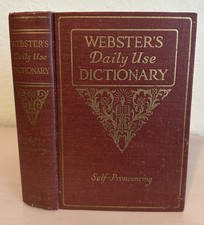 Antique (Copyright 1922) Webster's Daily Use Dictionary comprar usado  Enviando para Brazil