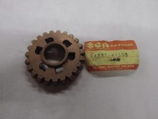 NOS Véritable Suzuki RM250 RM250C2 1976-1981 3RD Gear Driven 24331-41103 comprar usado  Enviando para Brazil