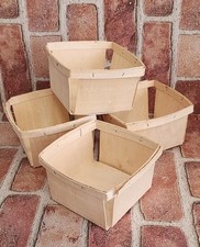 Wooden pint berry for sale  Richmond