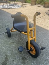 Triciclo RABO/Lakeshore infantil resistente amarelo, 3 rodas, feito na Dinamarca, usado comprar usado  Enviando para Brazil