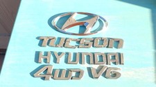 Emblema de letras de porta-malas traseiro para 2005-2009 Hyundai Tucson 4wd V6 86310-2E000 fabricante de equipamento original comprar usado  Enviando para Brazil