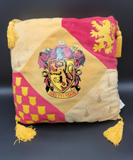 Travesseiro The Wizarding World of Harry Potter Theme Park Souvenir Grifinória 16". comprar usado  Enviando para Brazil