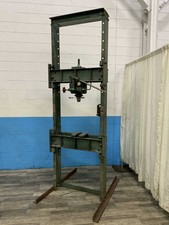 Ton dake hydraulic for sale  Holland