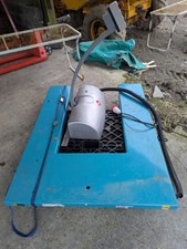 1000kg shaped platform for sale  CAERNARFON