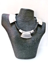 Collier ras cou d'occasion  Gémenos
