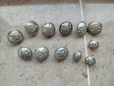 Boutons anciens uniforme d'occasion  L'Isle-sur-la-Sorgue