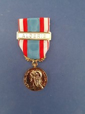 Médaille commémorative opér d'occasion  Paris XVII