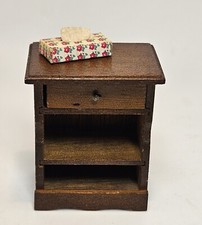 Mesa de cabeceira miniatura para casa de bonecas mesa lateral com gaveta móveis escala 1:12 comprar usado  Enviando para Brazil
