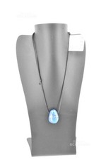 Collana con pendaglio usato  Susegana